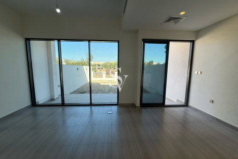 טאונהאוס למכירה ב DAMAC Hills (Akoya by DAMAC), Dubai, איחוד האמירויות  3 חדרי שינה, 150 מ"ר, מספר 657956 - תמונה 2