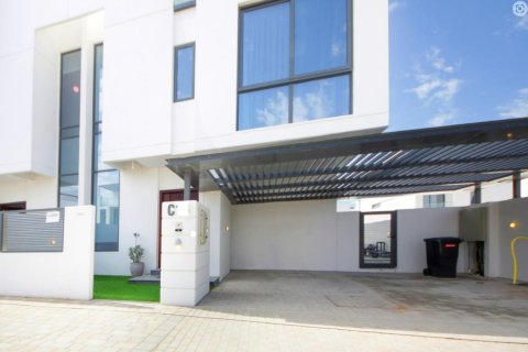 Villa para arrendamento em Sharjah Waterfront City, Sharjah, EAU 4 quartos, 257.7 m2 № 750886 - foto 8