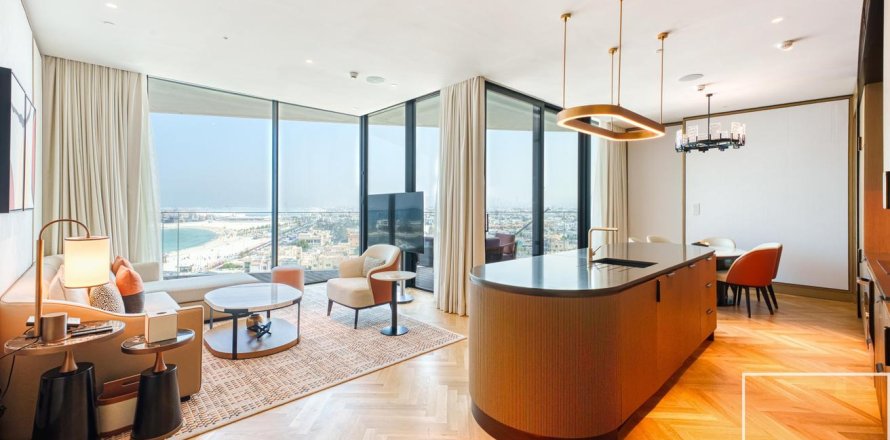 Jumeirah, Dubai, UAE의 아파트 침실 2개, 187제곱미터 번호 680812