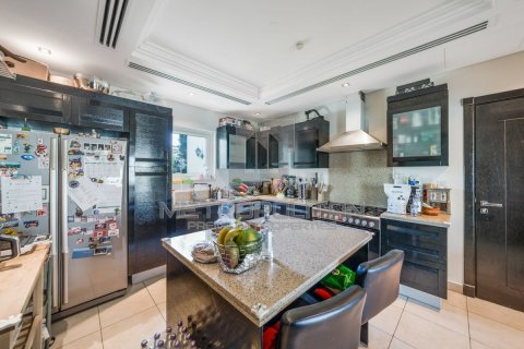 Villa til leie i Al Furjan, Dubai, Emiratene 4 soverom, 600 kvm Nr. 664140 - Foto 4