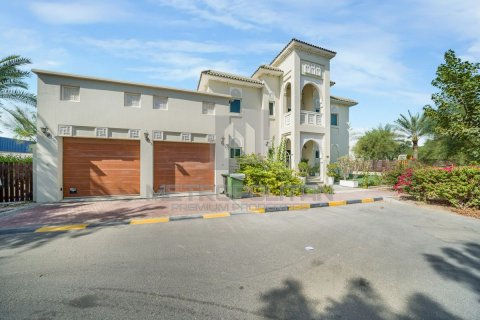 Villa til leie i Al Furjan, Dubai, Emiratene 4 soverom, 600 kvm Nr. 664140 - Foto 21