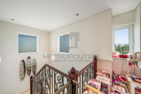 Villa til leie i Al Furjan, Dubai, Emiratene 4 soverom, 600 kvm Nr. 664140 - Foto 12