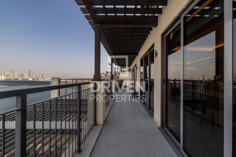 Penthouse di Jumeirah, Dubai, UEA 4 kamar tidur, 470.83 m2 nomor 755839 - foto 26
