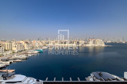 Penthouse di Jumeirah, Dubai, UEA 4 kamar tidur, 470.83 m2 nomor 755839 - foto 28