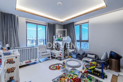 Penthouse di Jumeirah, Dubai, UEA 4 kamar tidur, 470.83 m2 nomor 755839 - foto 18