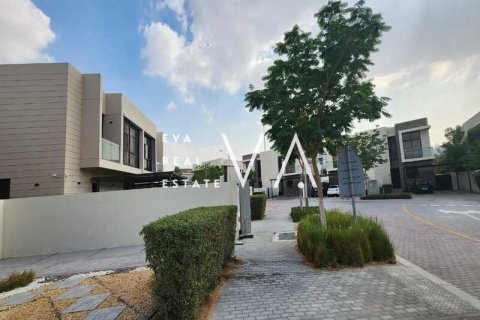 阿联酋 Dubai DAMAC Hills (Akoya by DAMAC) 待租 : 5 卧, 420.37 平方米 , 编号637717 - 照片 1