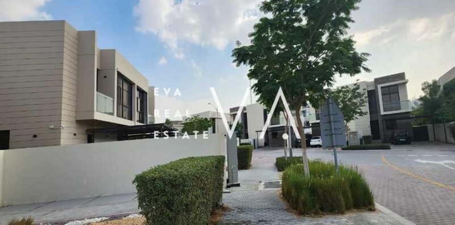 阿联酋 Dubai DAMAC Hills (Akoya by DAMAC) 别墅  5 卧, 420.37 平方米 , 编号 637717