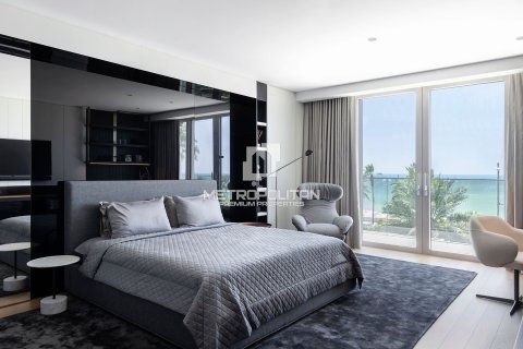 Apartman u Palm Jumeirah, Dubai, UAE 4 spavaćih soba, 744 m2 Br. 663732 - fotografija 1