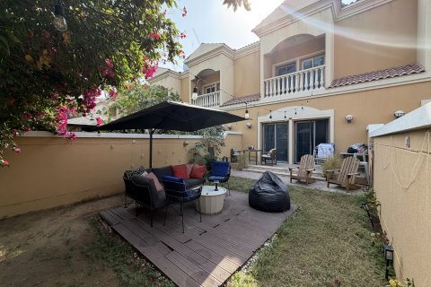 ویلا در Jumeirah Village Triangle، Dubai ، امارات متحده عربی 1 خوابه ، 180 متر مربع.  شماره 758427
