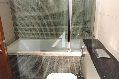 Duplex in DIFC, Dubai, UAE 2 bedrooms, 151 sq.m. № 687811 - photo 14