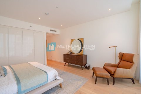 Müüa korter on the Saadiyat Island, Abu Dhabi, AÜE: 2 magamistoaga, 185.2 m² Nr 687772 - pilt 8
