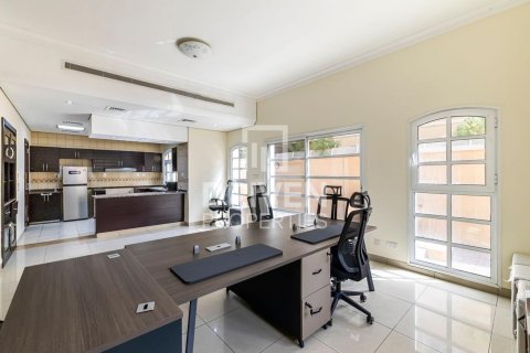 Dubai Sports City、Dubai、UAE にあるヴィラの賃貸物件 3ベッドルーム、310 m2、No684674 - 写真 11