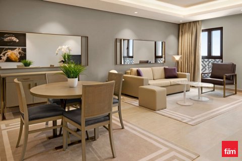 Hotel Apartment in Palm Jumeirah, Dubai, UAE 1 bedroom, 116.1 sq.m. № 647752 - photo 5