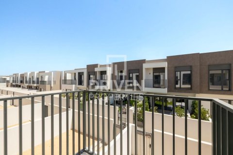 Villa til salg i Dubai South (Dubai World Central), Dubai, UAE 3 soveværelser, 144.28 kvm № 755588 - foto 17