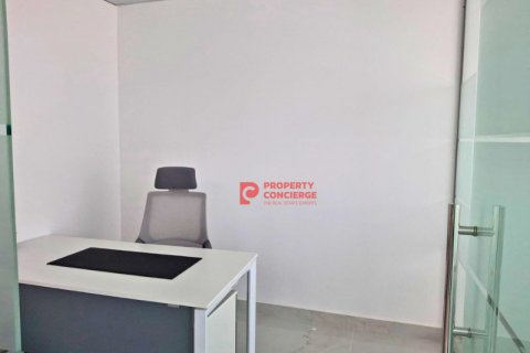 Зняти в оренду офіс в Джумейра Лейк Тауэрс, Дубай, ОАЕ 72м2, № 486300 - фото 2