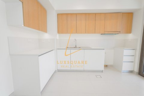 Villa in Dubai South (Dubai World Central), Dubai, UAE 3 bedrooms, 141 sq.m. № 669578 - photo 6