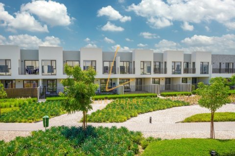 Villa in Dubai South (Dubai World Central), Dubai, UAE 3 bedrooms, 141 sq.m. № 669578 - photo 22