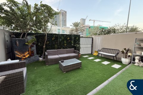 Kuća u nizu u gradu Jumeirah Village Circle, Dubai, UAE 4 spavaće sobe, 339 m2 Br. 670915 - Slika 2