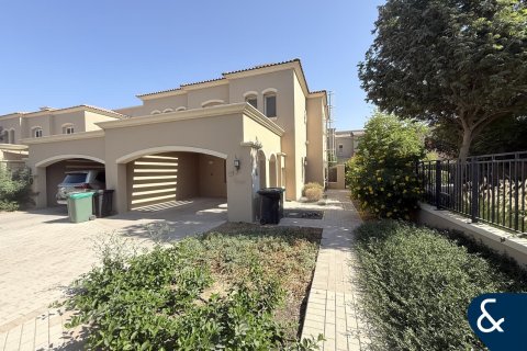 Rijtjeshuis te koop in Dubai Land, Dubai, VAE 3 slaapkamers, 213 vr.m., nr 670914 - foto 1