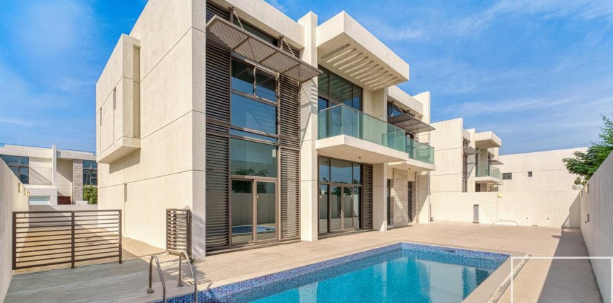 Vilë në Mohammed Bin Rashid City, Dubai, Emiratet e Bashkuara Arabe 5 dhoma gjumi, 735 m2. № 680959