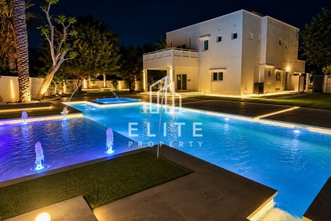 Vilă în Meadows, Dubai, EAU 4 dormitoare, 1221 mp. №741385