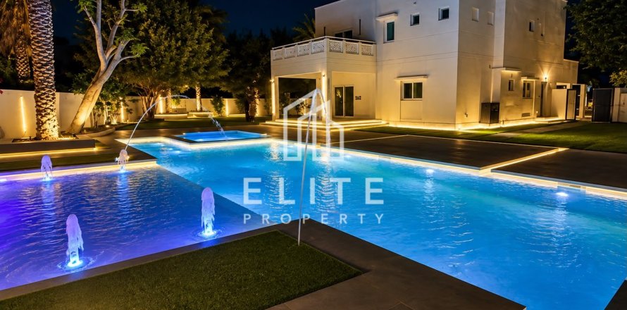 Villa in Meadows, Dubai, UAE 4 bedrooms, 1221 sq.m. № 741385