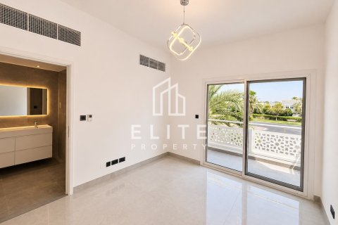 Villa in Meadows, Dubai, UAE 4 bedrooms, 1221 sq.m. № 741385 - photo 25