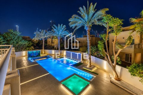 Villa uthyres i Meadows, Dubai, UAE 4 sovrum, 1221 kvm Nr. 741385 - fotografi 30