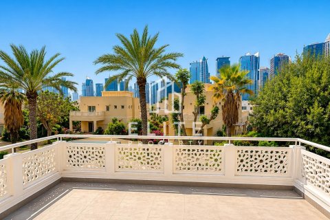 Villa in Meadows, Dubai, UAE 4 bedrooms, 1221 sq.m. № 741385 - photo 27