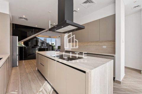 Вилла Аль-Барари, Дубай, БАӘ-да 4 жатын бөлмелер, 445 м² № 741382 - фото 7