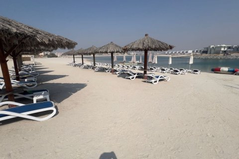 Huoneisto Ras Al Khaimah, Arabiemiraatit 1 makuuhuone, 76 m2 № 734962 - kuva 8