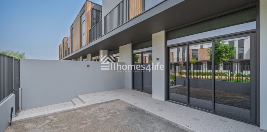 Vilë në Mudon, Dubai, Emiratet e Bashkuara Arabe 3 dhoma gjumi, 171 m2. № 723165