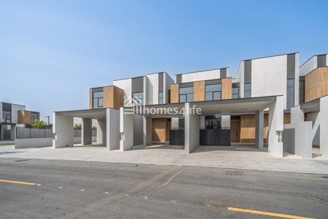 Vilë në Mudon, Dubai, Emiratet e Bashkuara Arabe 3 dhoma gjumi, 171 m2. № 723165 - Foto 2