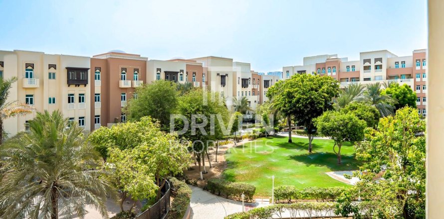 Apartamento en Al Furjan, Dubai, EAU 3 dormitorios, 185 m² № 655334