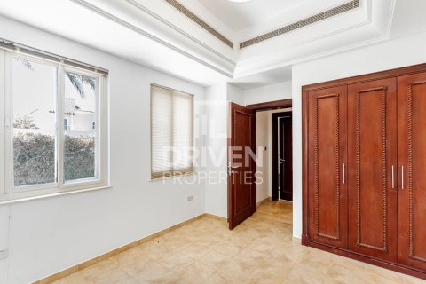 Vila di Dubai Sports City, UEA 5 kamar tidur, 556 m2 nomor 655333 - foto 14