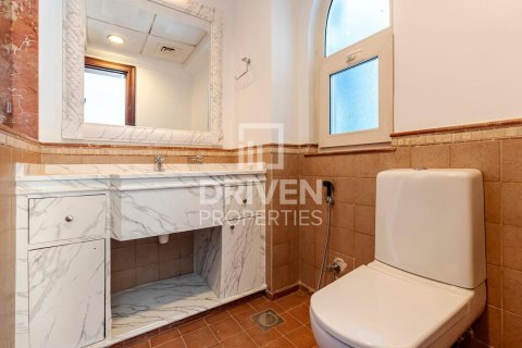 Vila di Dubai Sports City, UEA 5 kamar tidur, 556 m2 nomor 655333 - foto 22