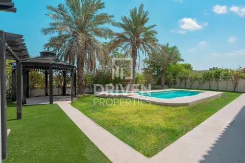 Vila di Dubai Sports City, UEA 5 kamar tidur, 556 m2 nomor 655333 - foto 28