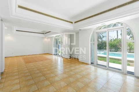 Vila di Dubai Sports City, UEA 5 kamar tidur, 556 m2 nomor 655333 - foto 7