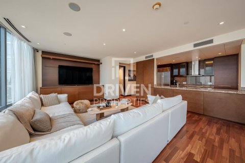 Apartemen di Downtown Dubai (Downtown Burj Dubai), UEA 3 kamar tidur, 216.74 m2 nomor 759094 - foto 4