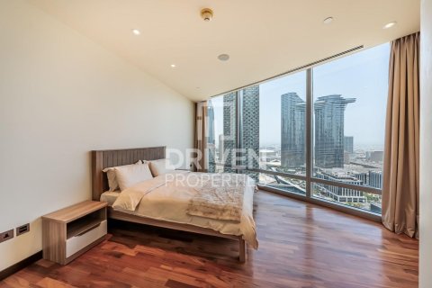 Apartemen di Downtown Dubai (Downtown Burj Dubai), UEA 3 kamar tidur, 216.74 m2 nomor 759094 - foto 14
