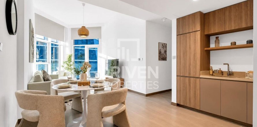Apartament në Business Bay, Dubai, Emiratet e Bashkuara Arabe 2 dhoma gjumi, 102.29 m2. № 759092