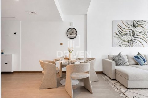 Apartament në Business Bay, Dubai, Emiratet e Bashkuara Arabe 2 dhoma gjumi, 102.29 m2. № 759092 - Foto 2