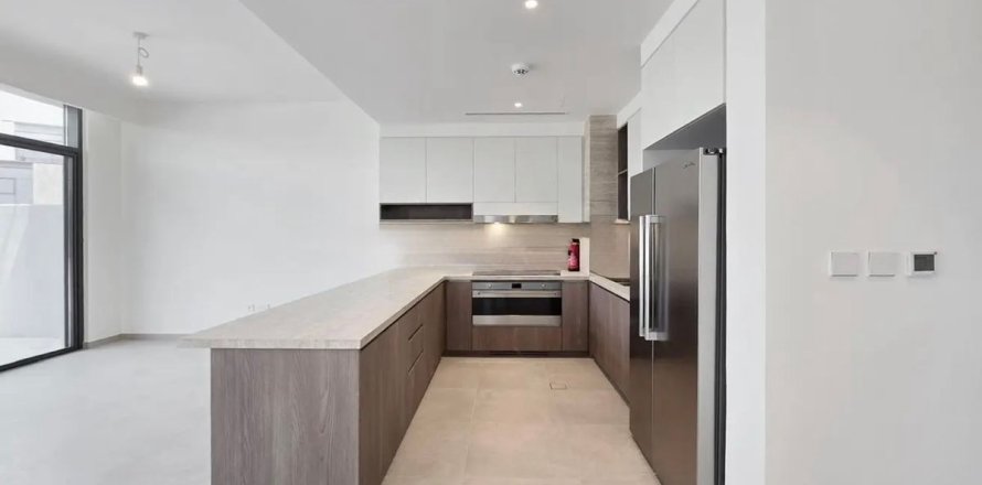Townhouse în Dubai, EAU 3 dormitoare, 200.5 mp.  №652386
