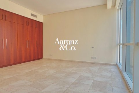 Apartament de închiriat în Jumeirah Beach Residence, Dubai, EAU 4 dormitoare, 345 mp.  №720685 - poză 11