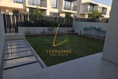 Villa itt: Jebel Ali, Dubai, EAE, 3 hálószoba, 242 m², azonosító: 720680 - fénykép 23