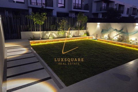 Villa itt: Jebel Ali, Dubai, EAE, 3 hálószoba, 242 m², azonosító: 720680 - fénykép 27