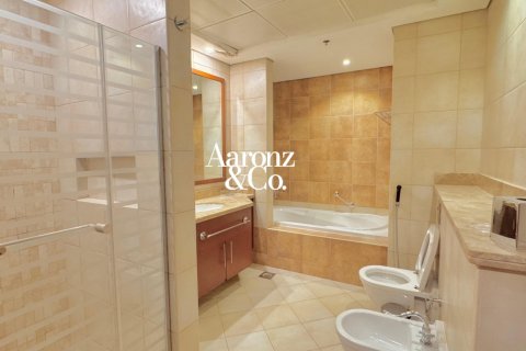 Apartament de închiriat în Jumeirah Beach Residence, Dubai, EAU 2 dormitoare, 189 mp.  №720686 - poză 11