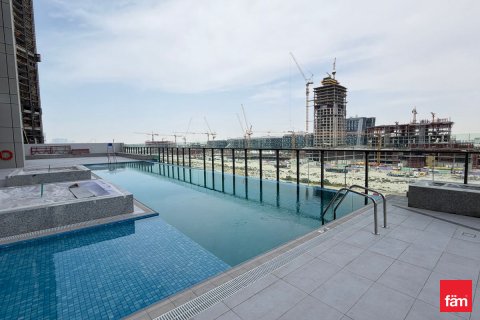 Apartmen di Business Bay, Dubai, UAE 1 bilik tidur, 69.8 meter persegi № 706060 - foto 18