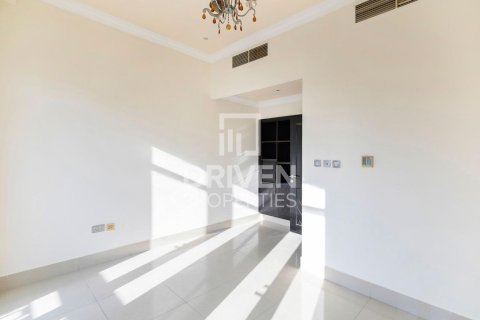 Townhouse til salg i Jumeirah Village Circle, Dubai, UAE 4 soveværelser, 170.29 kvm № 755886 - foto 12