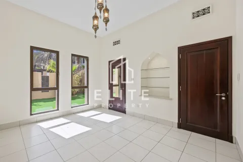 Apartman u gradu Old Town, Dubai, UAE 2 spavaće sobe, 282 m2 Br. 762914 - Slika 10